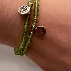 Cristy Cali Pure Peridot Signature Stretchy Bracelet - 8 inches